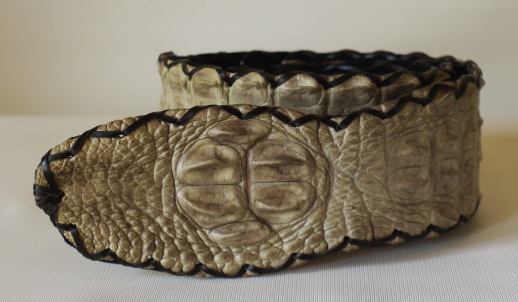 Crocodile guitar strap - front view